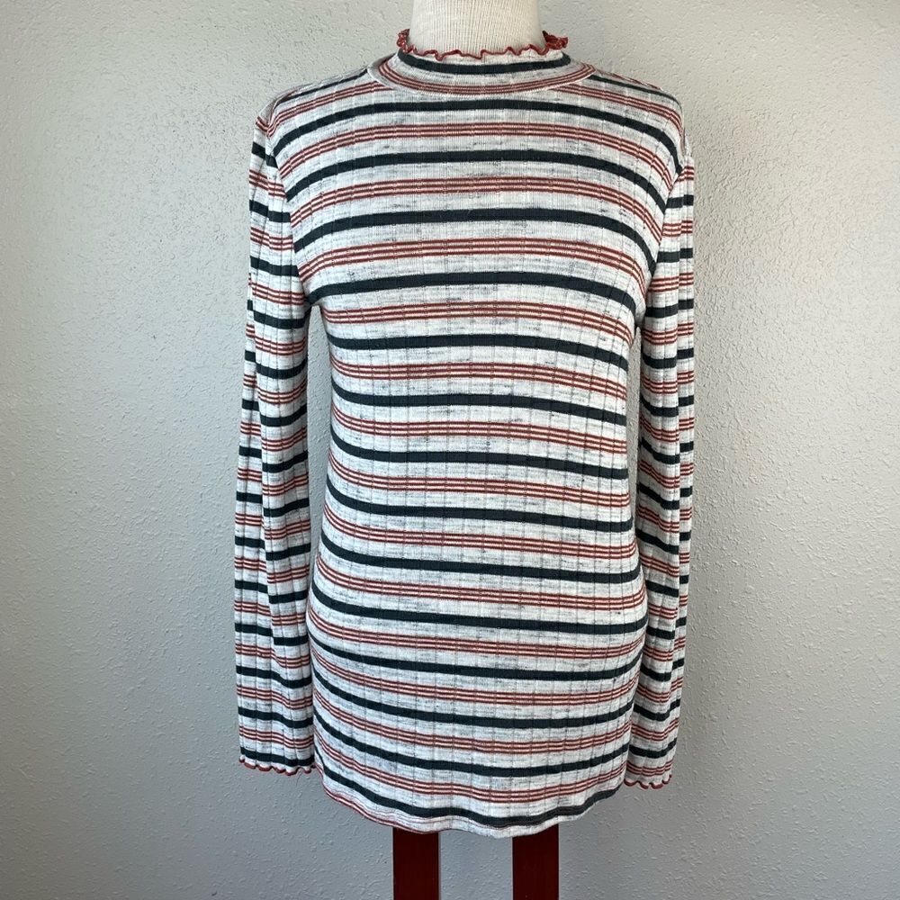 Yellow Chair Long Sleeve Top Size M EUC